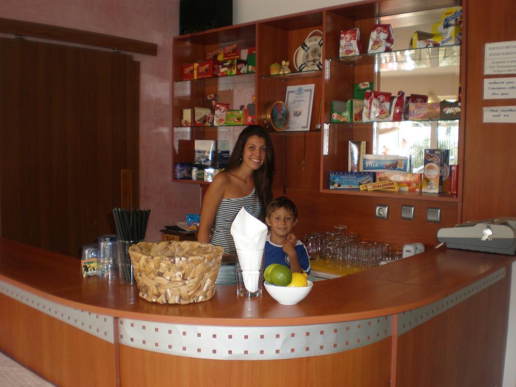 Family Hotel Electra Pomorie Exterior photo